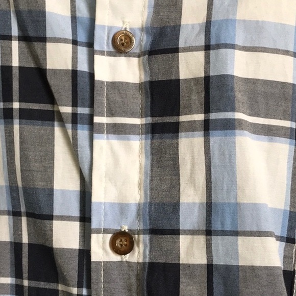 Short Sleeve 3XL button down shirt - Picture 3 of 3